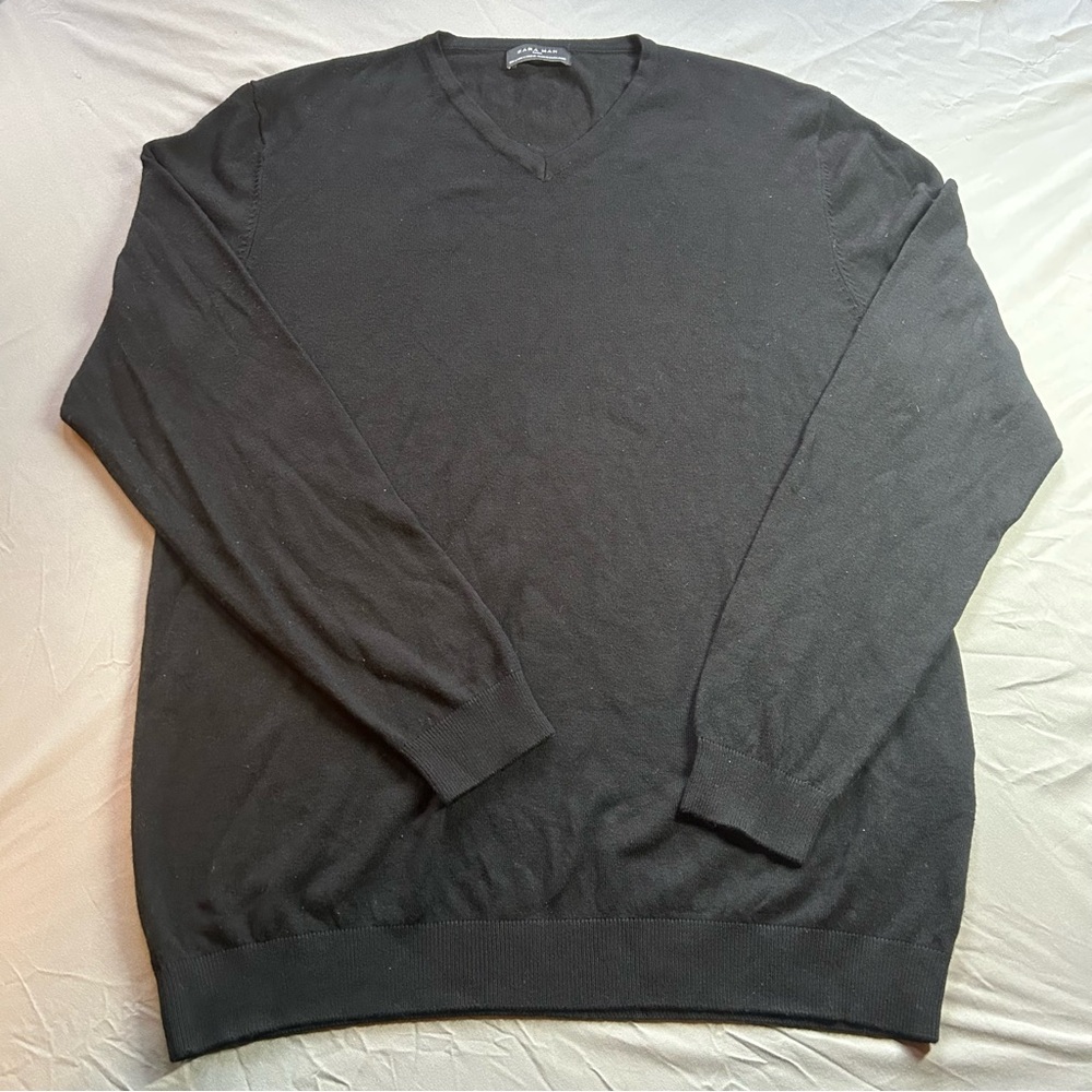 ZARA men’s Large Black Long Sleeve Sweater Used Excellent Condition